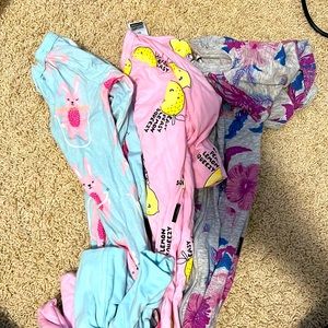 LOT BUNDLE. BONDS Australia Wondersuit size (1) 12-18